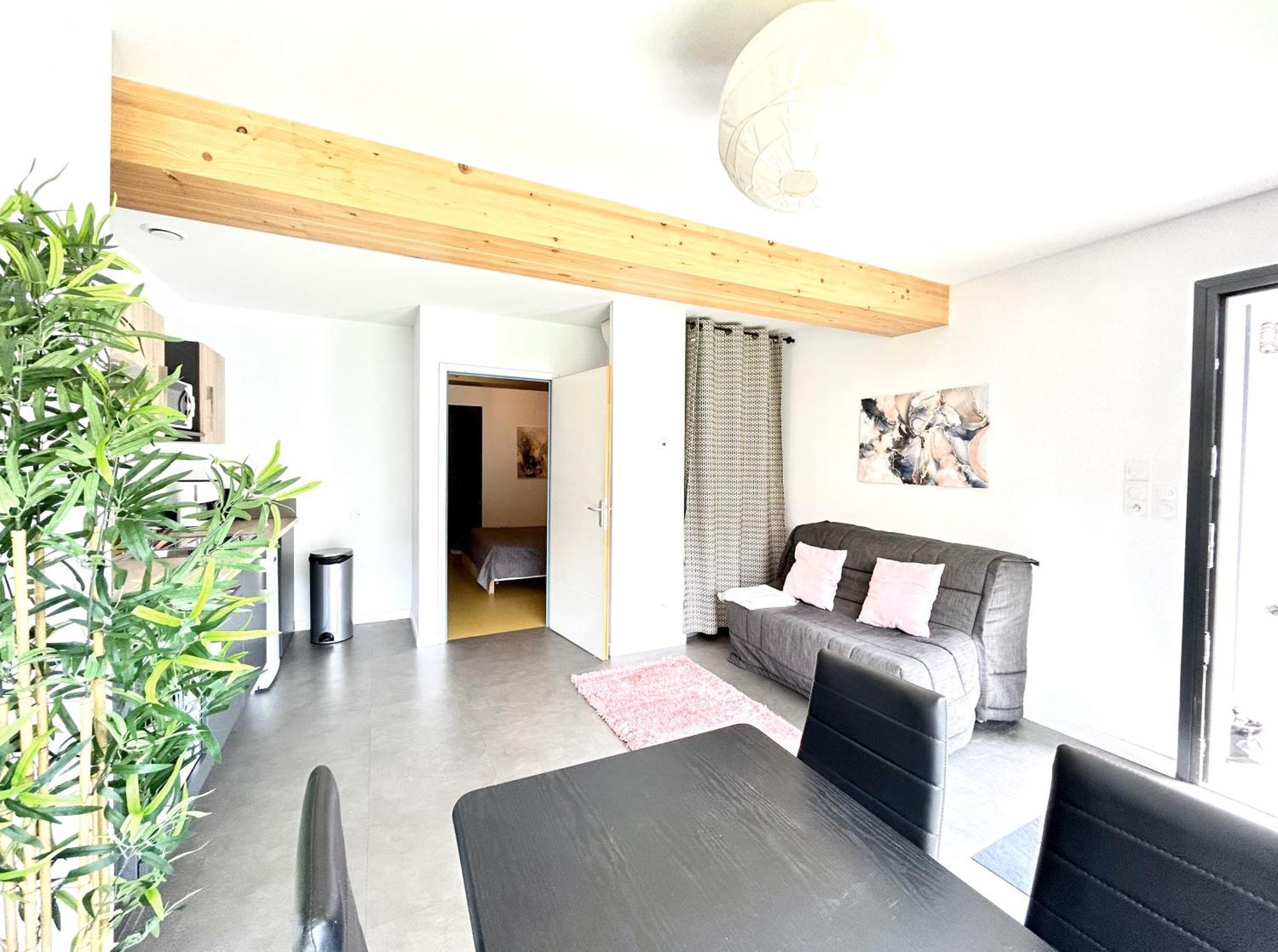 Du Vignoble A L'Atlantique - Residence Montifault Gites Du 2 Au 3 Pieces Le Pallet Eksteriør bilde